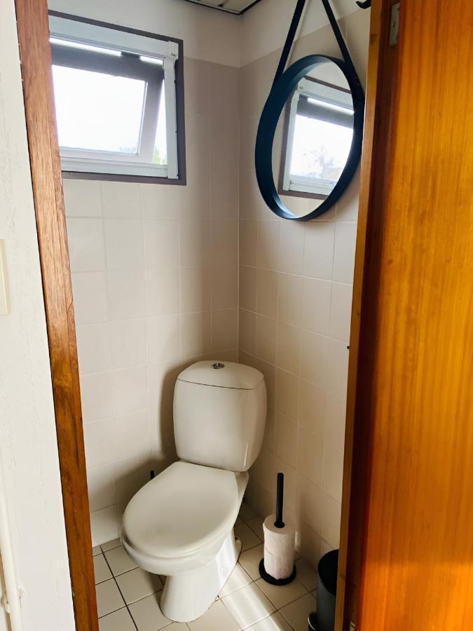 Woonboot In Sumar Gelegen Tussen Leeuwarden En Drachten Suameer Ngoại thất bức ảnh