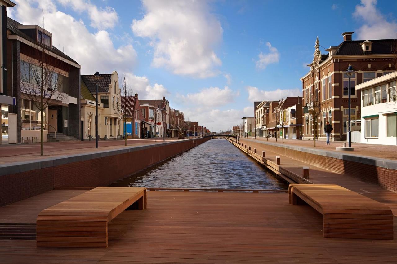 Woonboot In Sumar Gelegen Tussen Leeuwarden En Drachten Suameer Ngoại thất bức ảnh